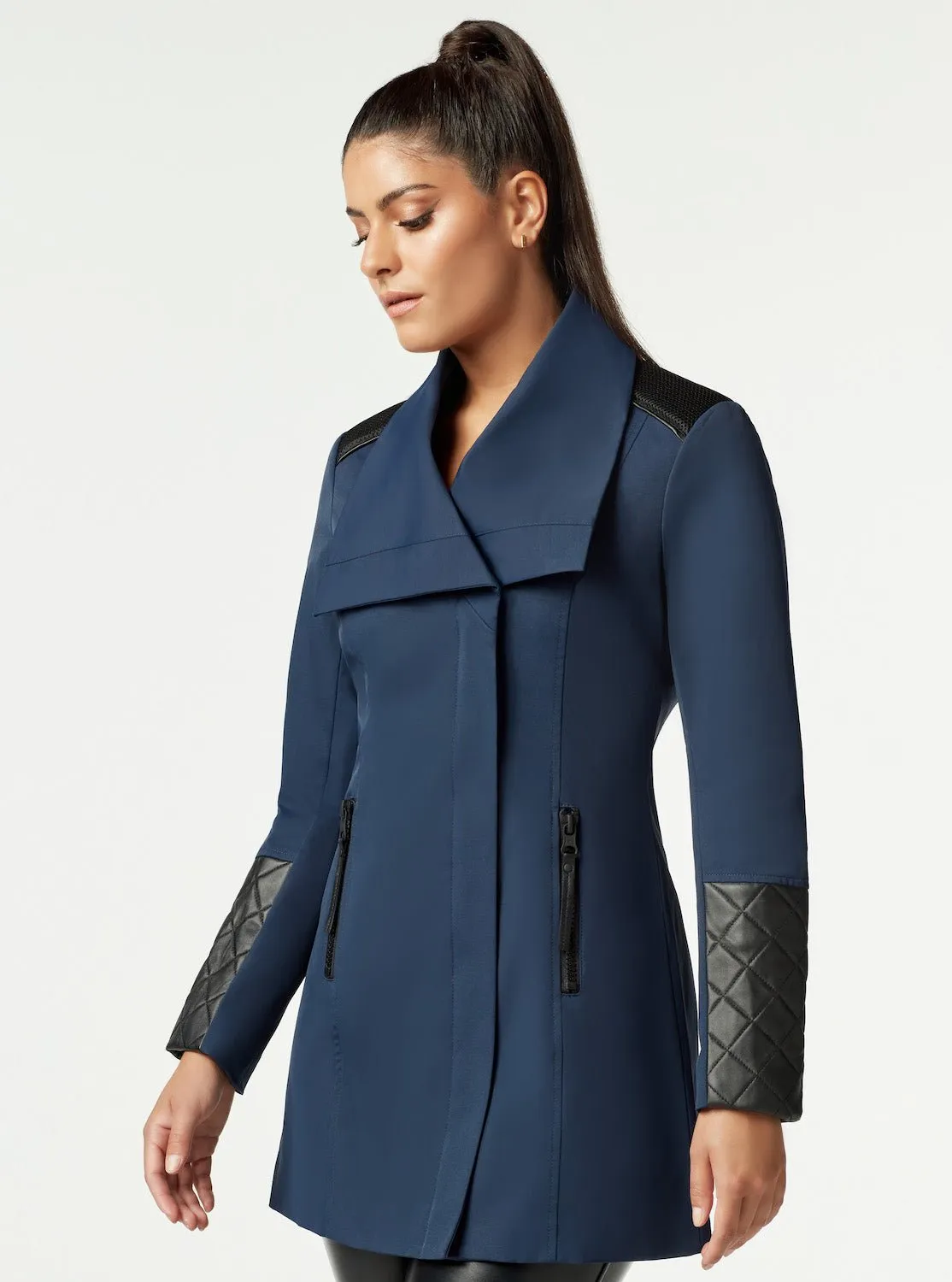 SOCIALITE QUILTED-BACK ZIP FRONT TRENCH
